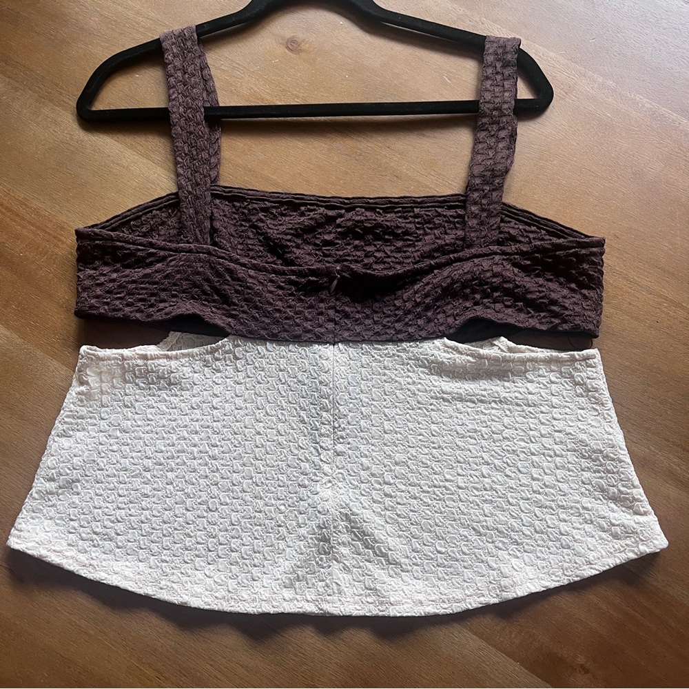 Anthropologie Sleeveless Colorblock
Babydoll Top - Picture 5 of 9